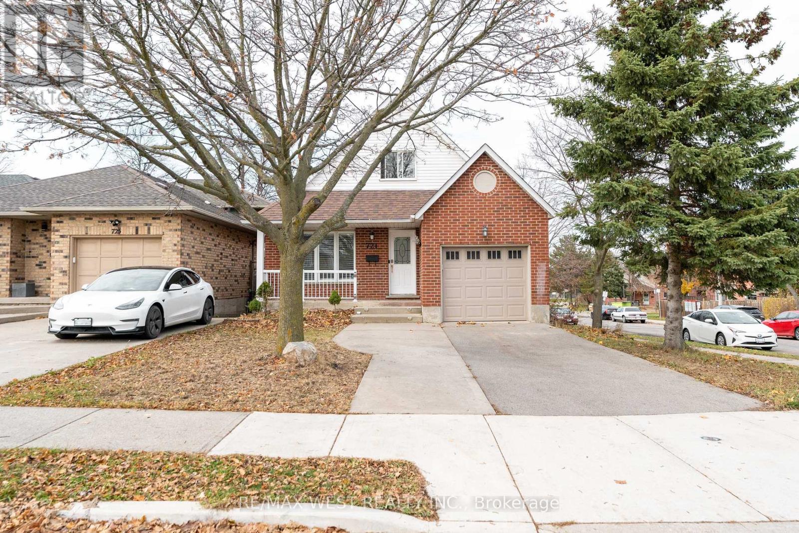 Detached at 721 ACADIA DRIVE, Hamilton (Butler)