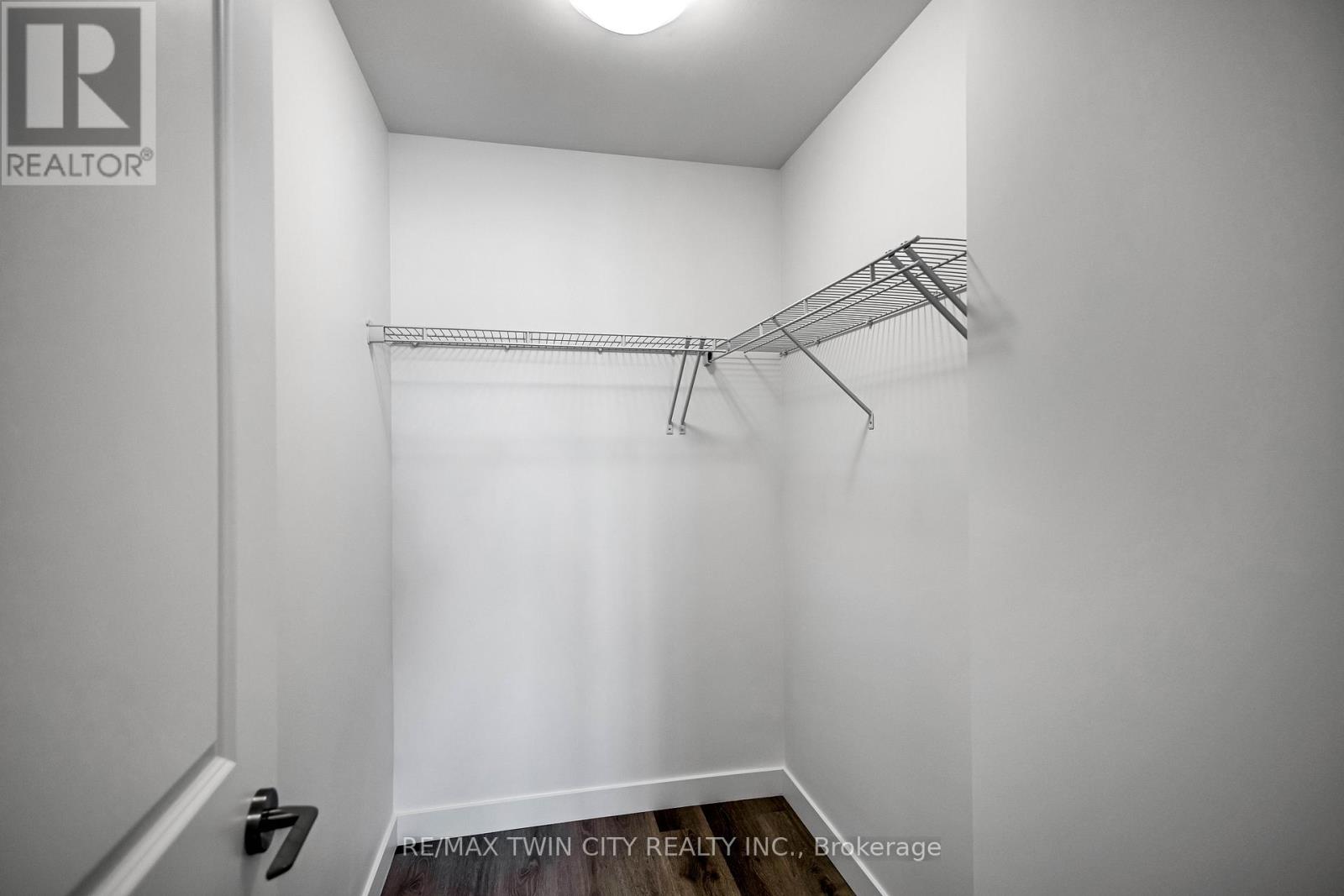 Apartment at 212 - 461 GREEN ROAD, Hamilton