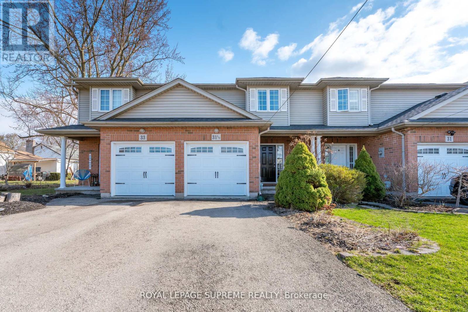 Townhouse at 31 1/2 THOROLD ROAD, Welland (Prince Charles)