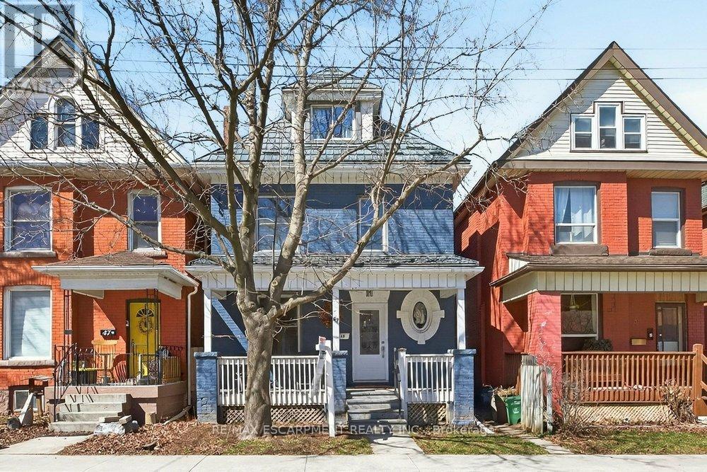 Detached at 49 CHEEVER STREET, Hamilton (Landsdale)