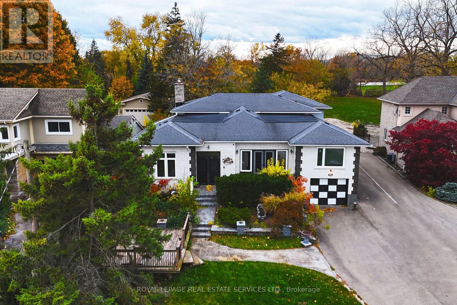 Detached at 415 NIAGARA BOULEVARD, Fort Erie (Central)