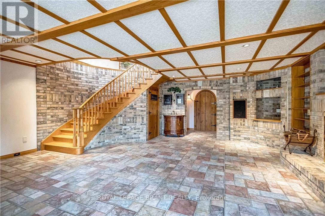 Detached at 103 TUTELA HEIGHTS ROAD, Brantford