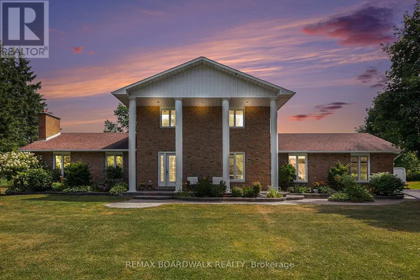 Detached at 1139 ST JOSEPH ROAD, Russell