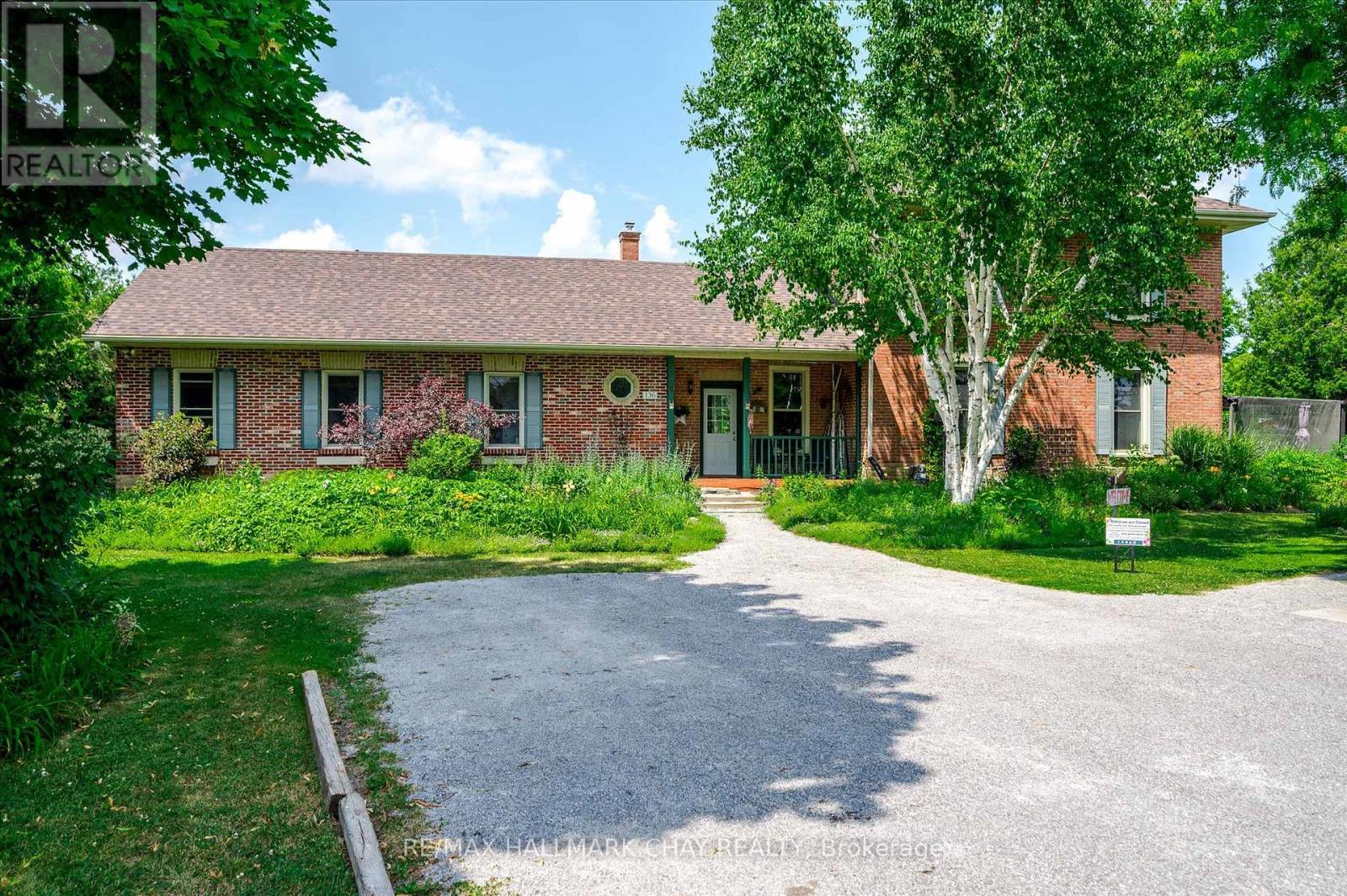Detached at 136 COUNTY 4 ROAD, Douro-Dummer
