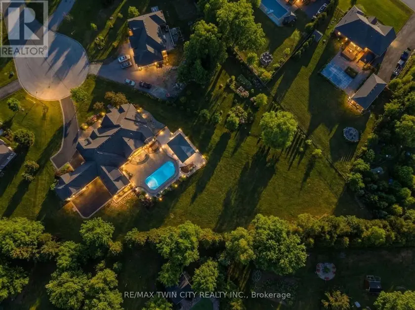 Detached at 29 WALLACE COURT, Brantford