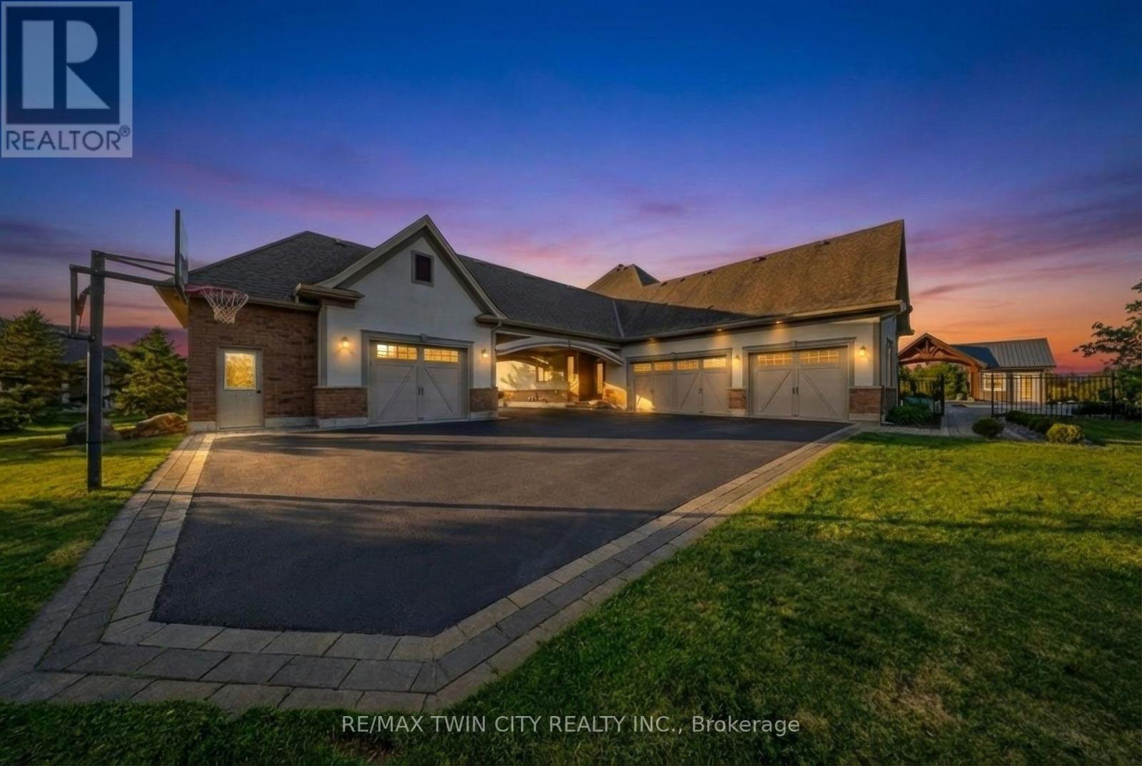 Detached at 29 WALLACE COURT, Brantford