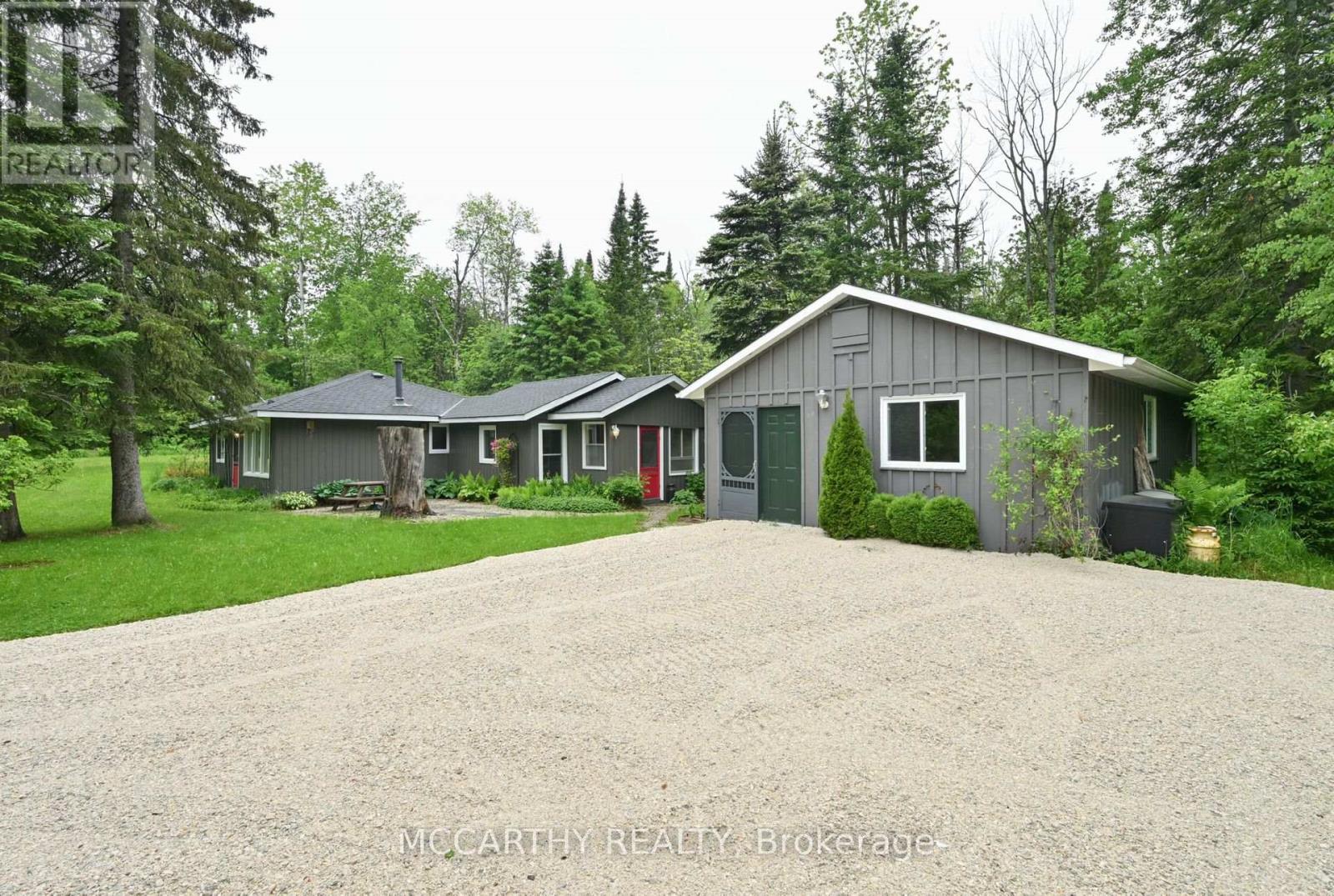 Detached at 606095 RIVER ROAD, Mulmur