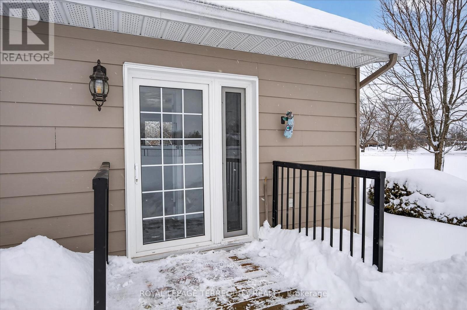 Townhouse at A - 12 CONCESSION STREET, Havelock-Belmont-Methuen (Havelock)