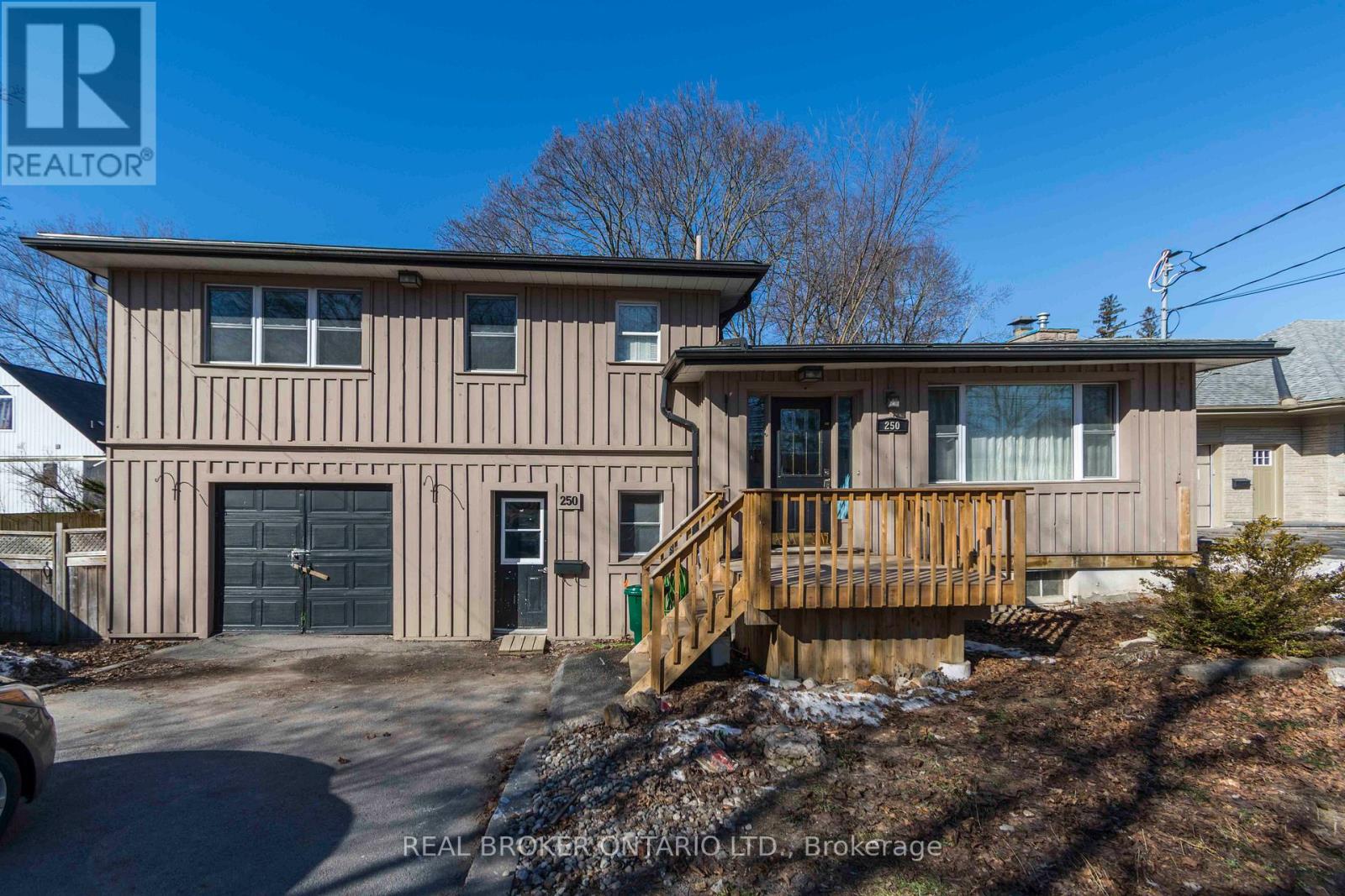 Detached at 250 MACDONALD AVENUE, Belleville (Belleville Ward)