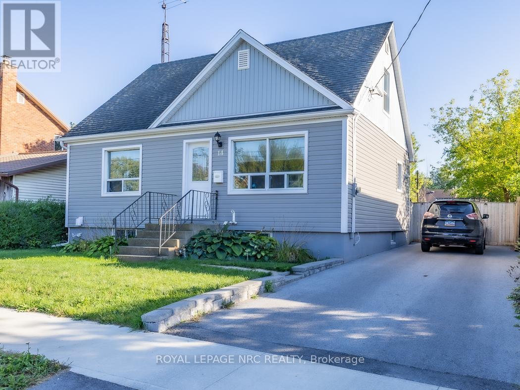 Detached at 14 OAKWOOD AVENUE, St. Catharines (Secord Woods)