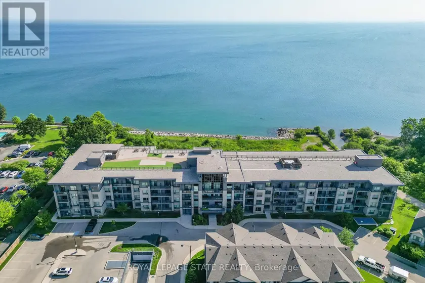 Apartment at 327 - 35 SOUTHSHORE CRESCENT, Hamilton