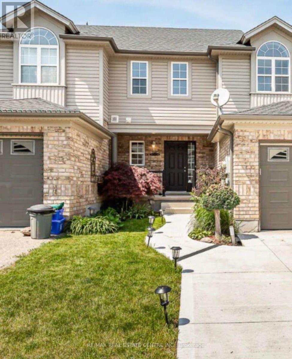 Townhouse at 258 MCMEEKEN DRIVE, Cambridge
