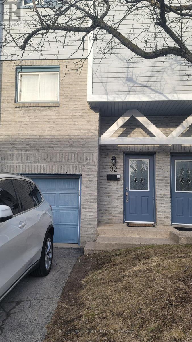 Townhouse at 32 - 589 BEECHWOOD DRIVE N, Waterloo