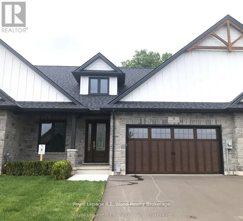 Townhouse at 11 GREENHILL DRIVE, Tillsonburg