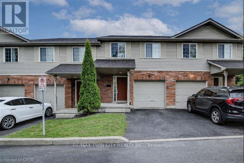 Townhouse at 20 - 120 DUDHOPE AVENUE, Cambridge