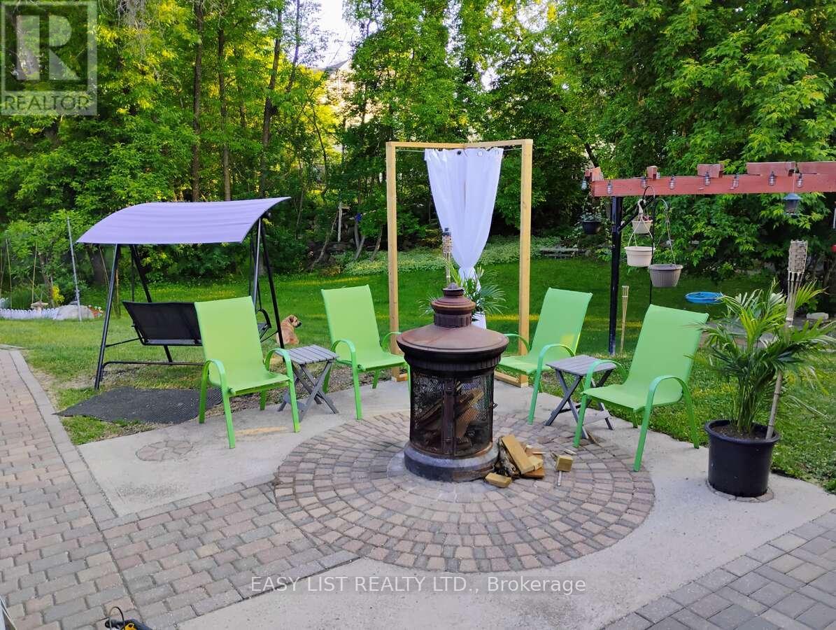 Detached at 516 BAY STREET, Kenora