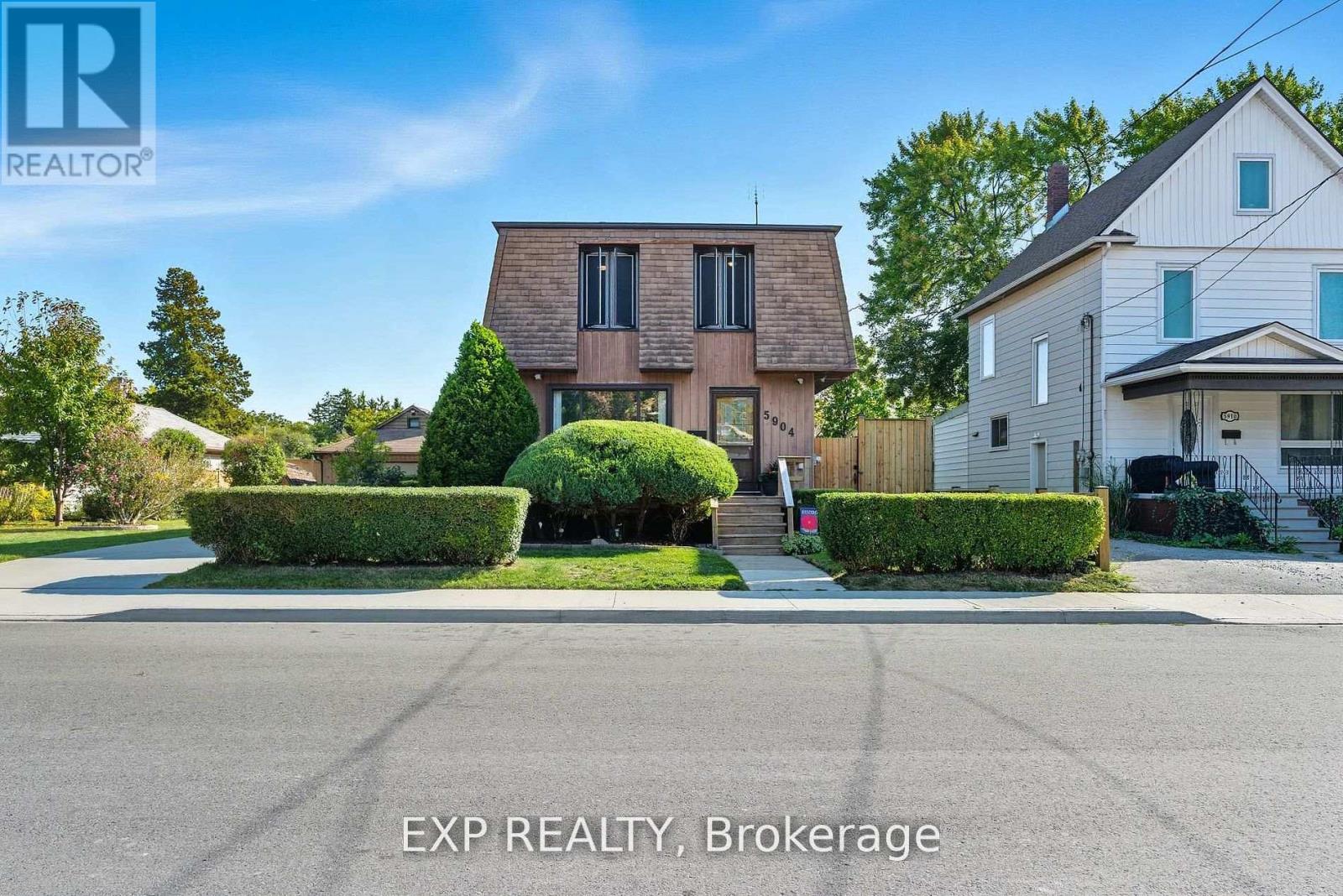 Detached at 5904 PROSPECT STREET, Niagara Falls (Hospital)