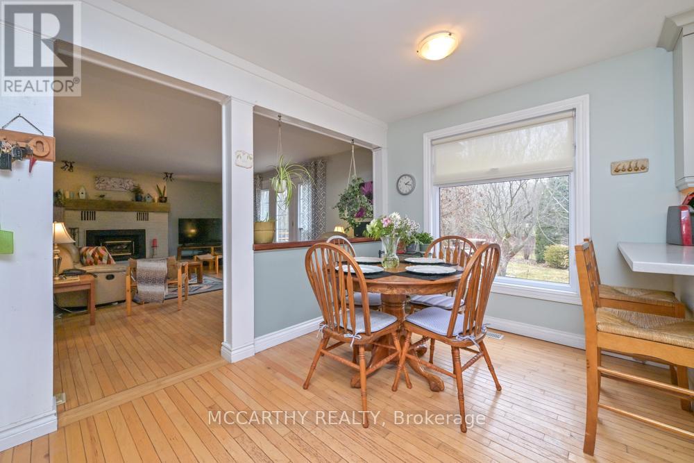 Detached at 11 LYNDA AVENUE, Mono