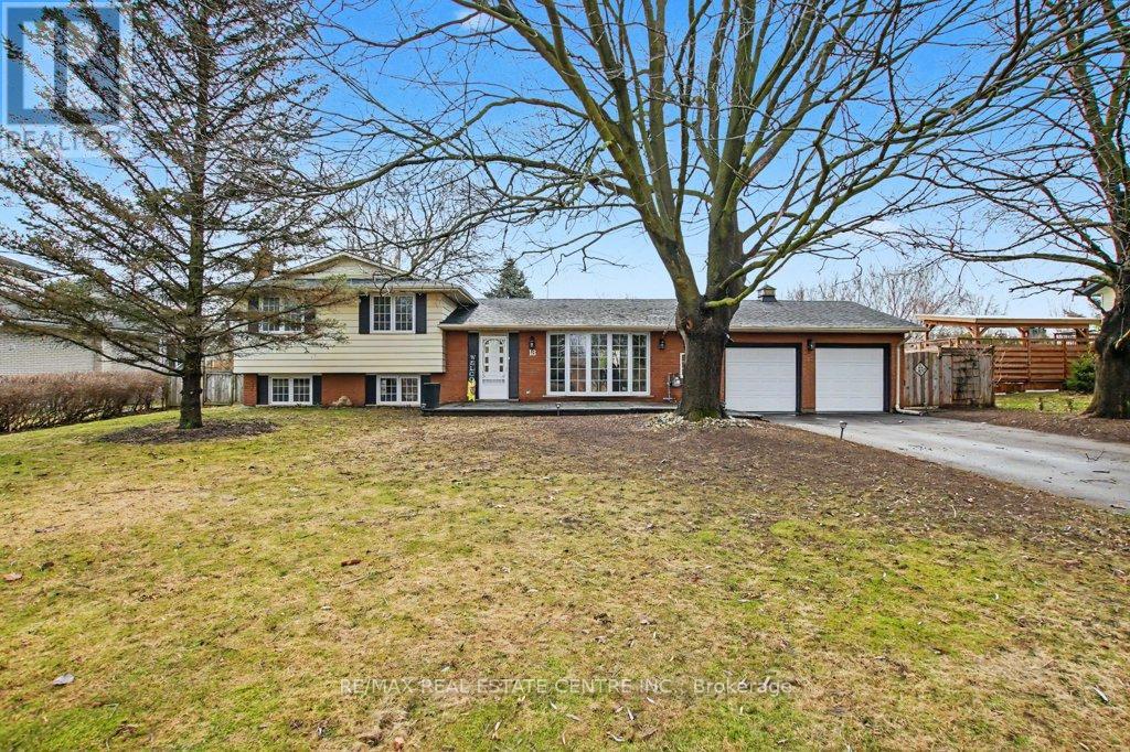 Detached at 18 CONCESSION 6 ROAD E, Hamilton