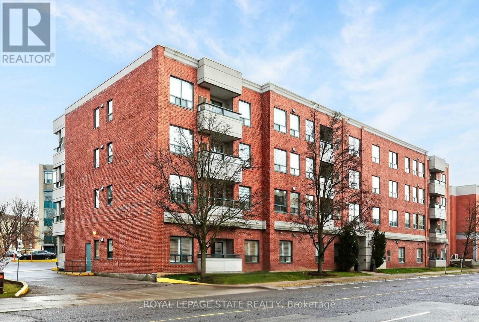 Apartment at 101 - 8 MAIN STREET, Hamilton (Dundas)