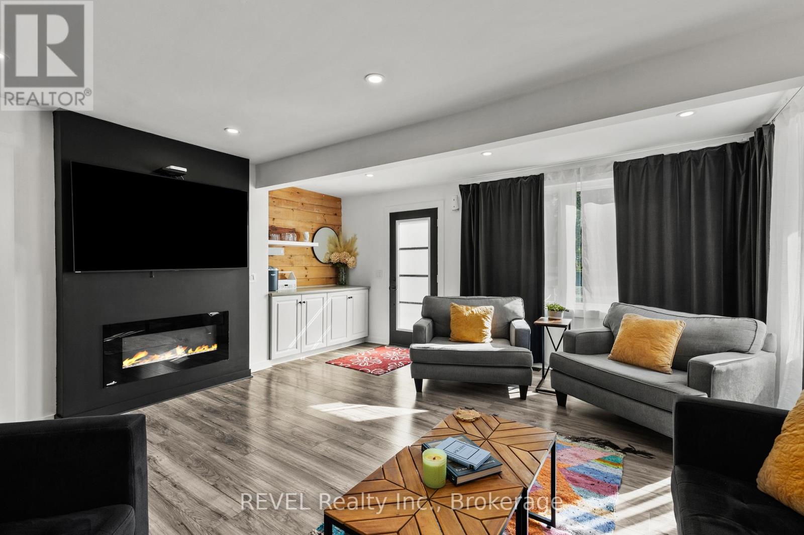 Detached at 313 RIDGEWAY ROAD, Fort Erie (Crystal Beach)