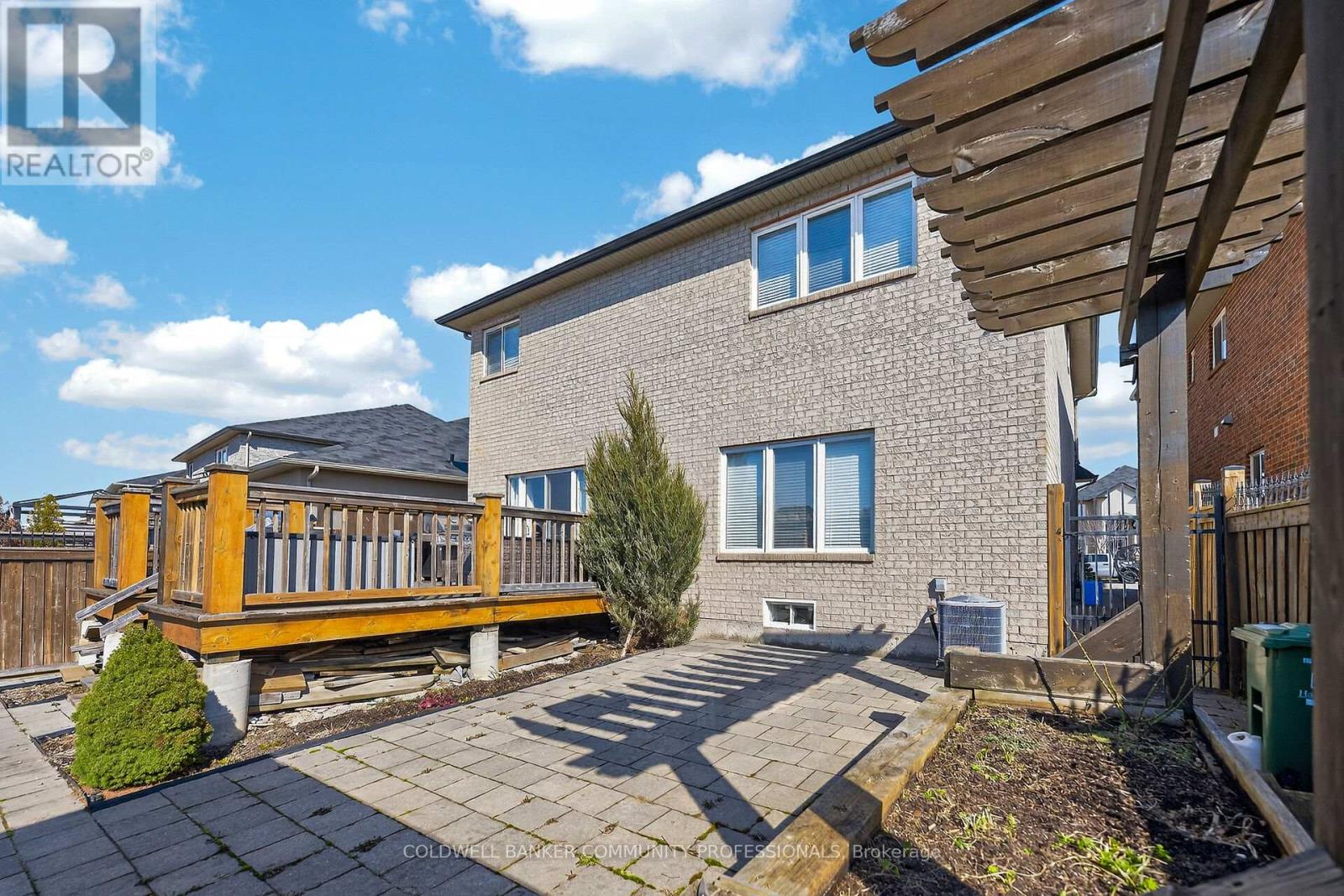 Detached at 182 IRWIN AVENUE, Hamilton