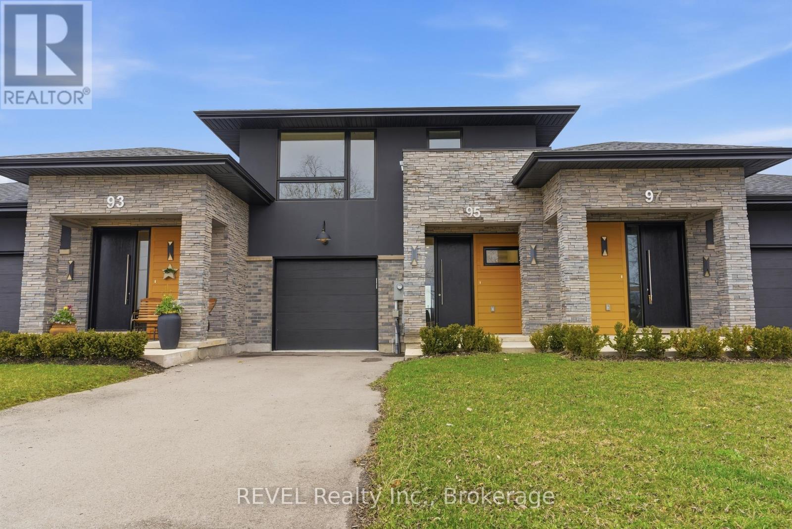 Townhouse at 95 PORT ROBINSON ROAD, Pelham (Fonthill)
