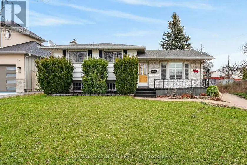 Detached at 78 MEREDITH DRIVE, St. Catharines