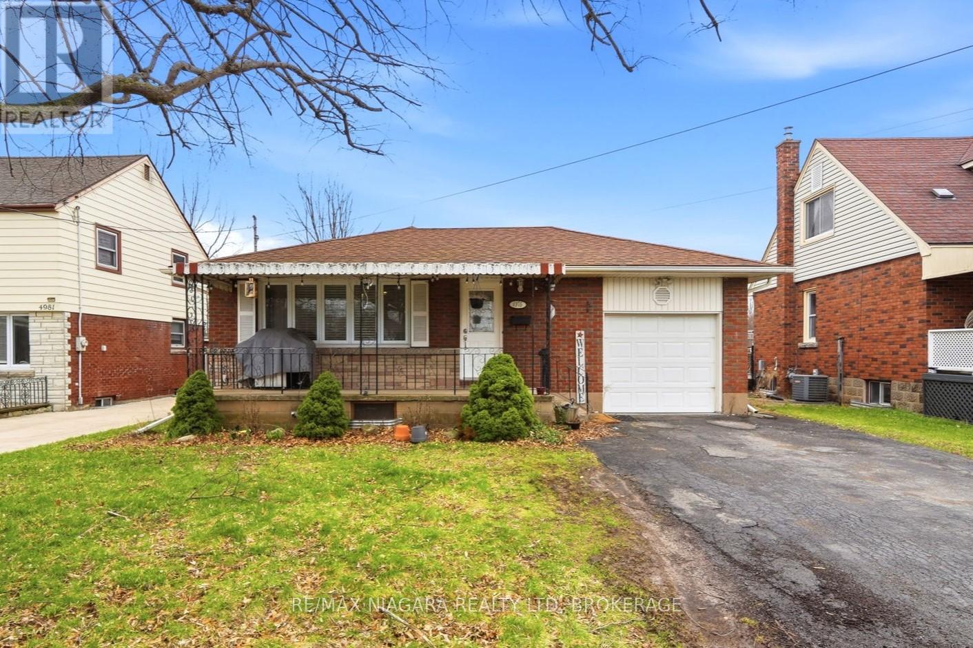 Detached at 4975 HOMEWOOD AVENUE, Niagara Falls (Cherrywood)
