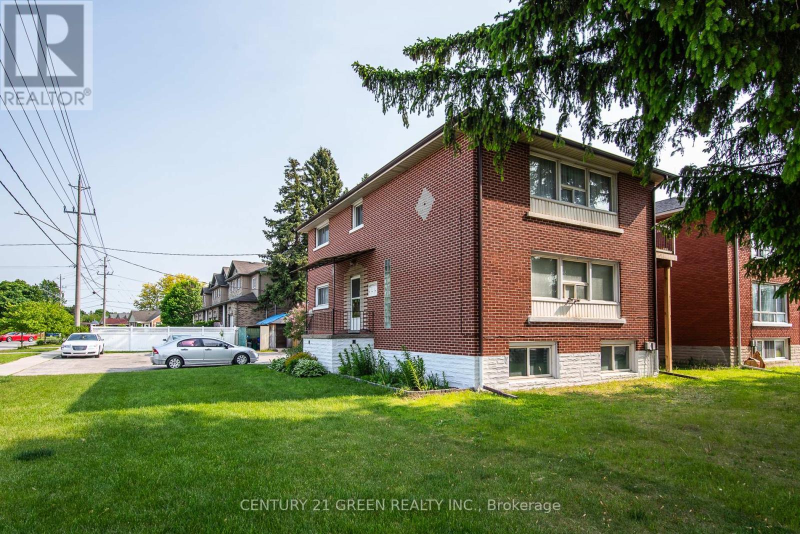 Multiplex at 129 RIVER ROAD E, Kitchener