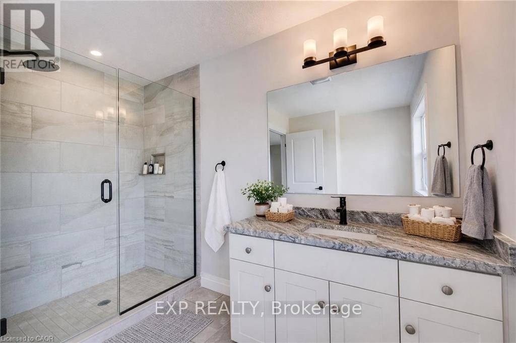 Semi-Detached/Link at 102 THACKERAY WAY, Minto