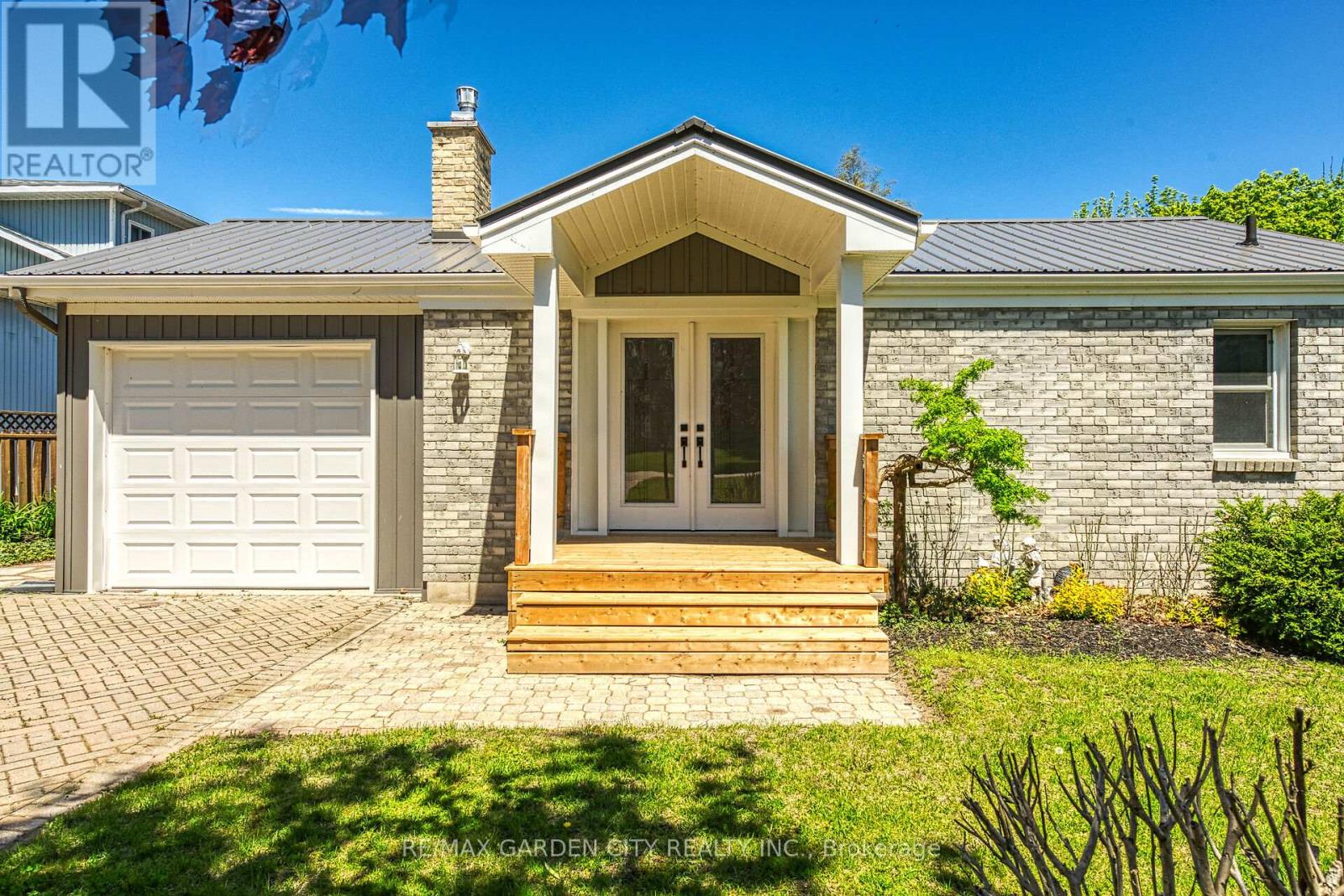 Detached at 270 ERIE BLVD RR3 BOULEVARD, Norfolk (Long Point)