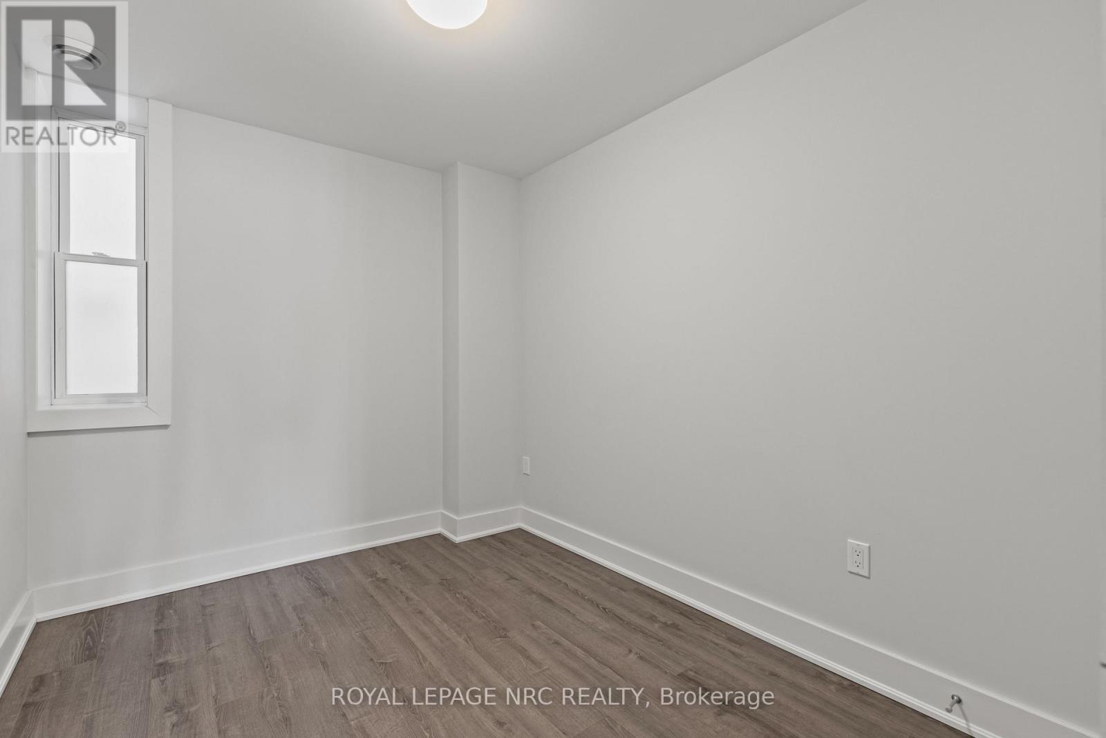 Apartment at 106 - 3710 MAIN STREET, Niagara Falls