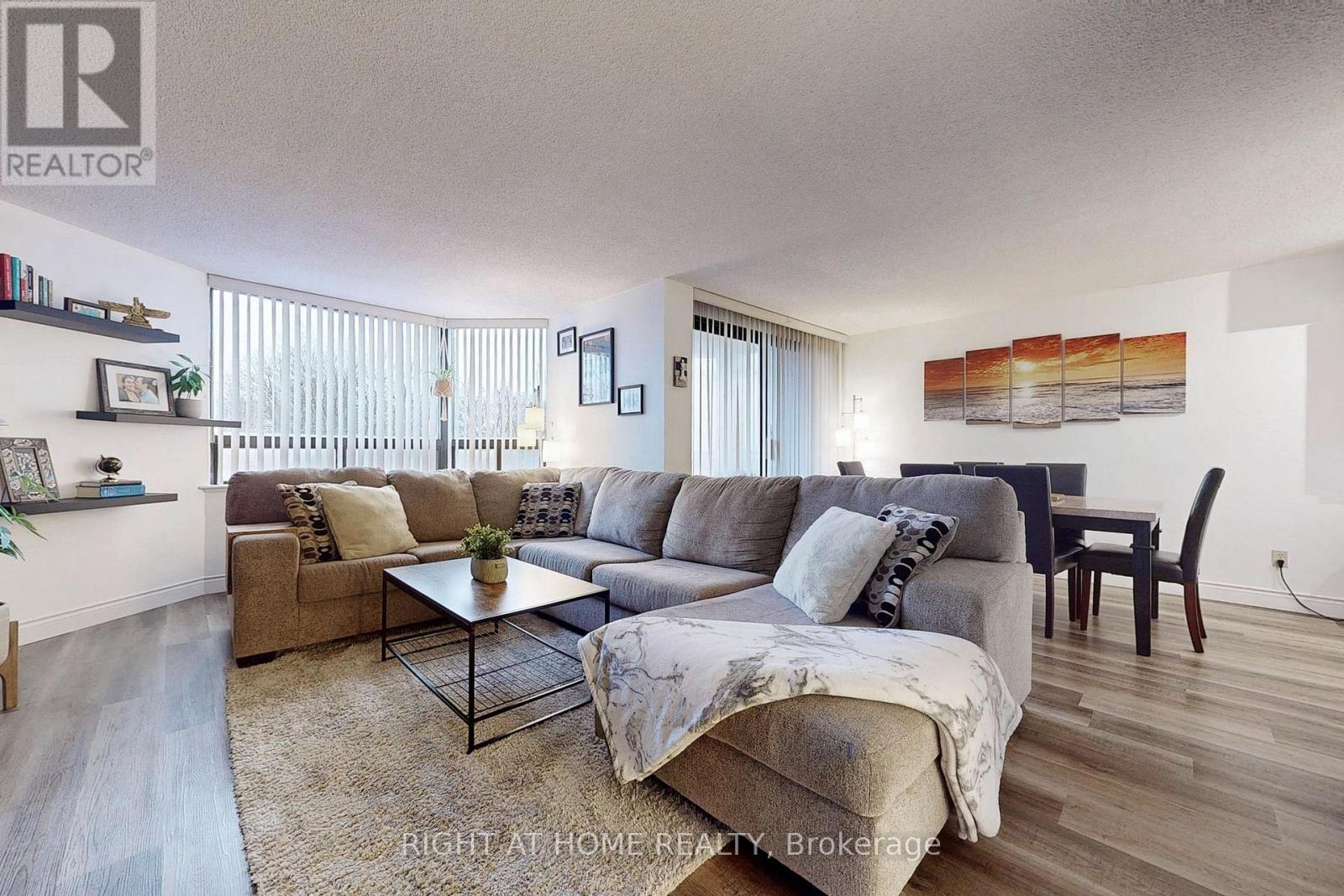 Apartment at 403 - 688 PRESTON PARKWAY, Cambridge