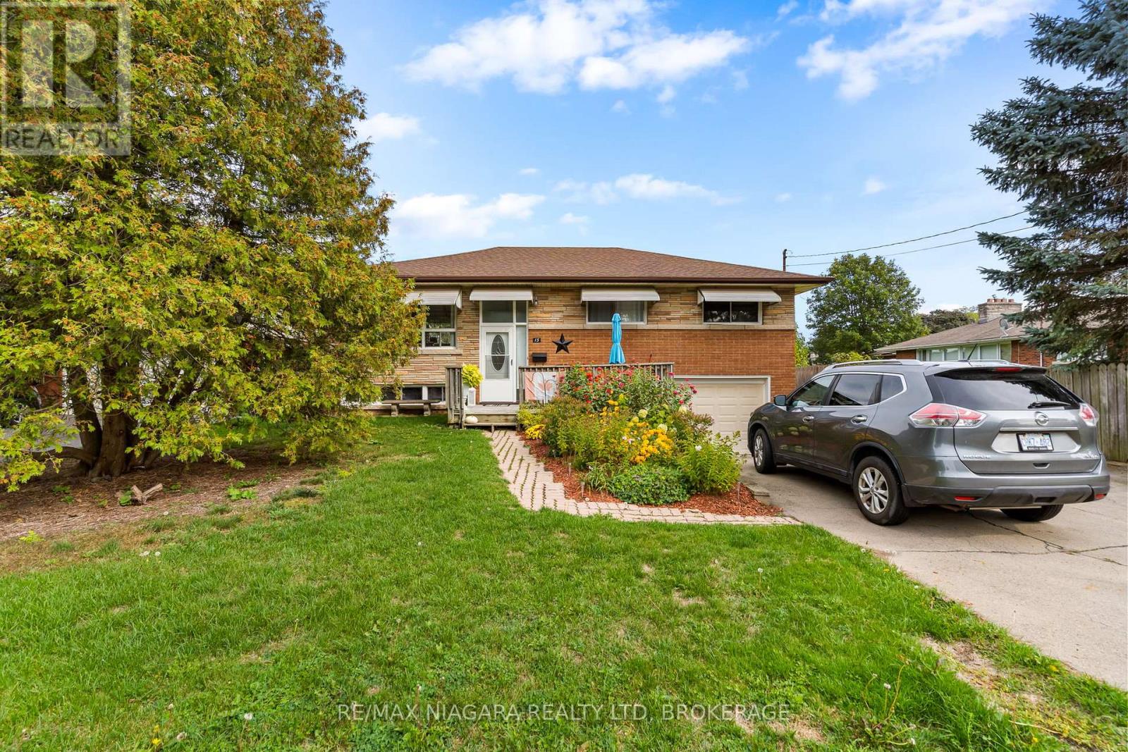 Detached at 13 RIDGEWOOD AVENUE, Port Colborne (Sugarloaf)