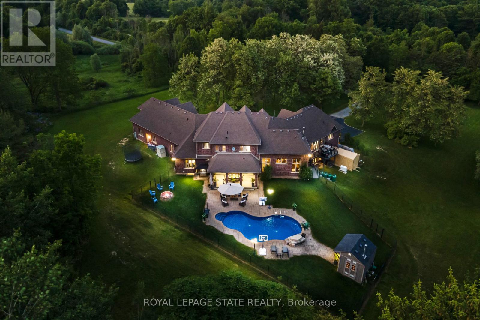 Detached at 814 BINKLEY ROAD, Hamilton (Ancaster)