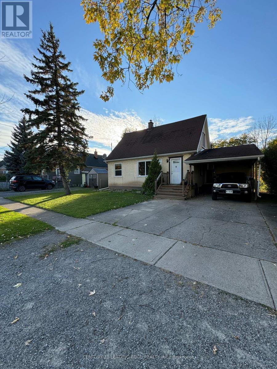Multiplex at 83 PARK AVENUE, St. Catharines (Secord Woods)