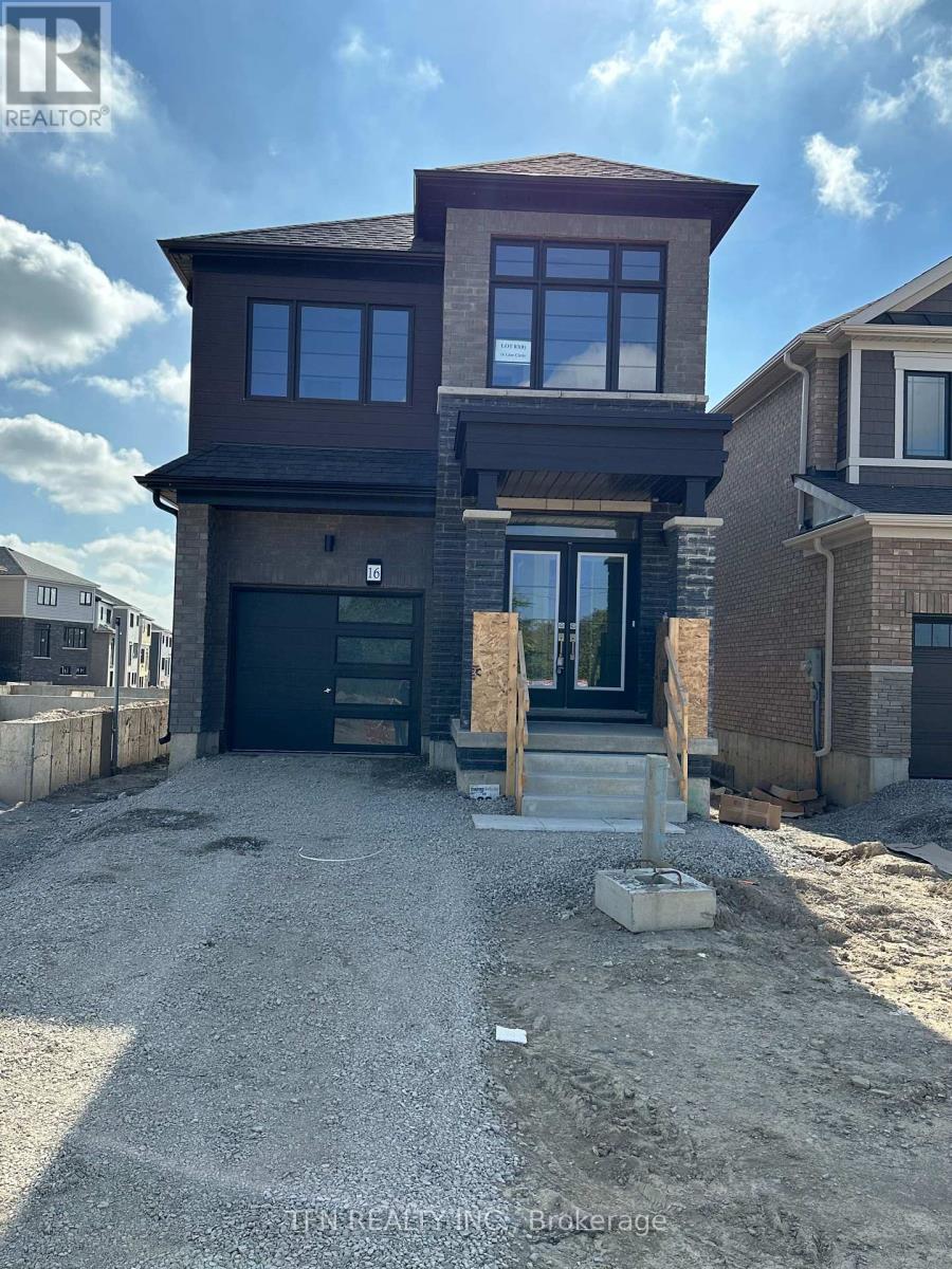 Detached at 16 LILAC CIRCLE, Haldimand