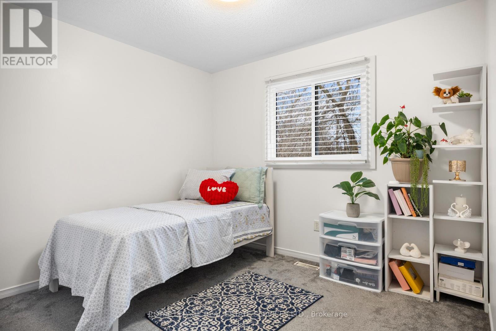 Detached at 289 HUNGERFORD STREET, London