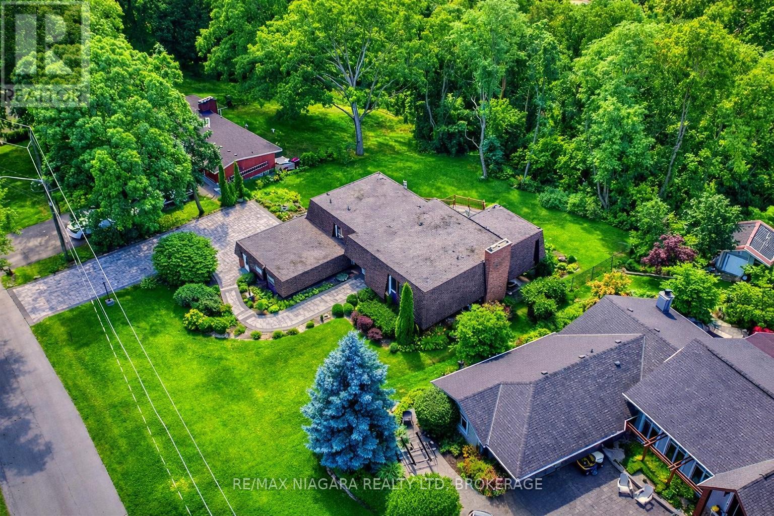 Detached at 50 MELROSE DRIVE, Niagara-on-the-Lake (St. Davids)