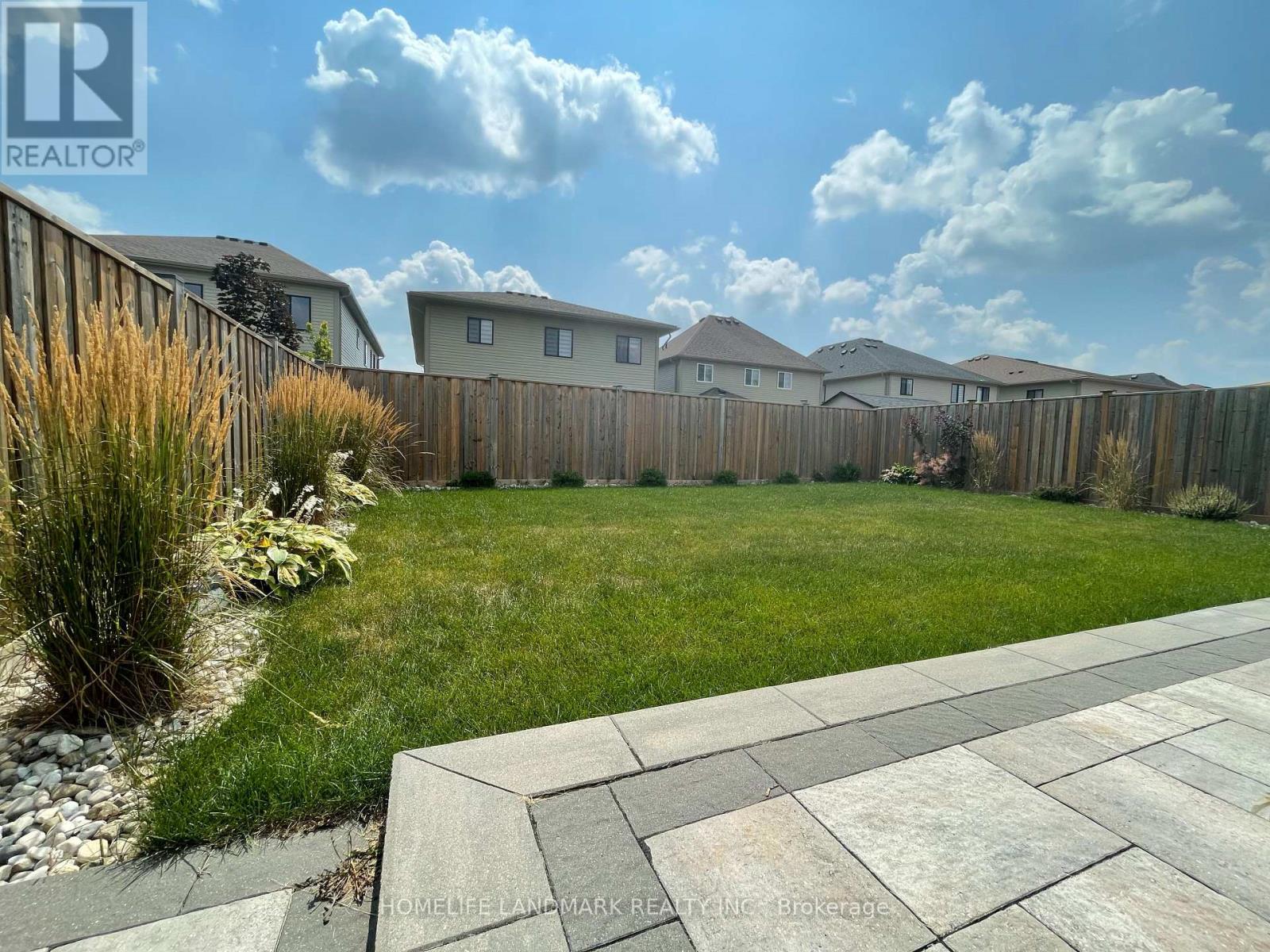 Detached at 94 AMBROUS CRESCENT, Guelph