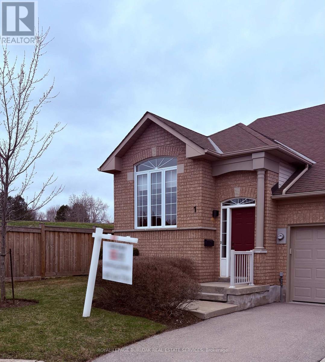 Townhouse at 1 - 10 DAVIDSON BOULEVARD, Hamilton (Dundas)