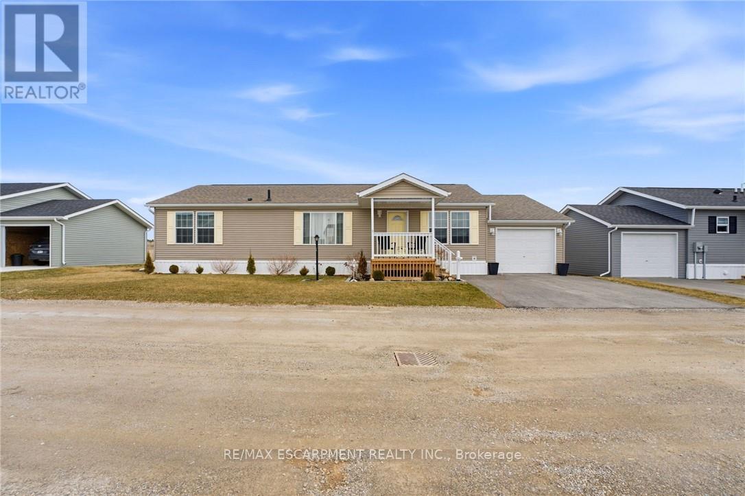 Detached at 20 HICKORY HOLLOW, Haldimand (Nanticoke)