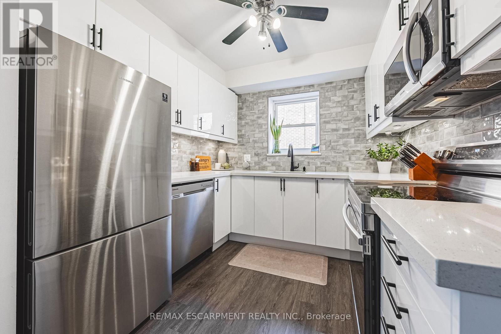Apartment at 208 - 836 CONCESSION STREET, Hamilton (Raleigh)
