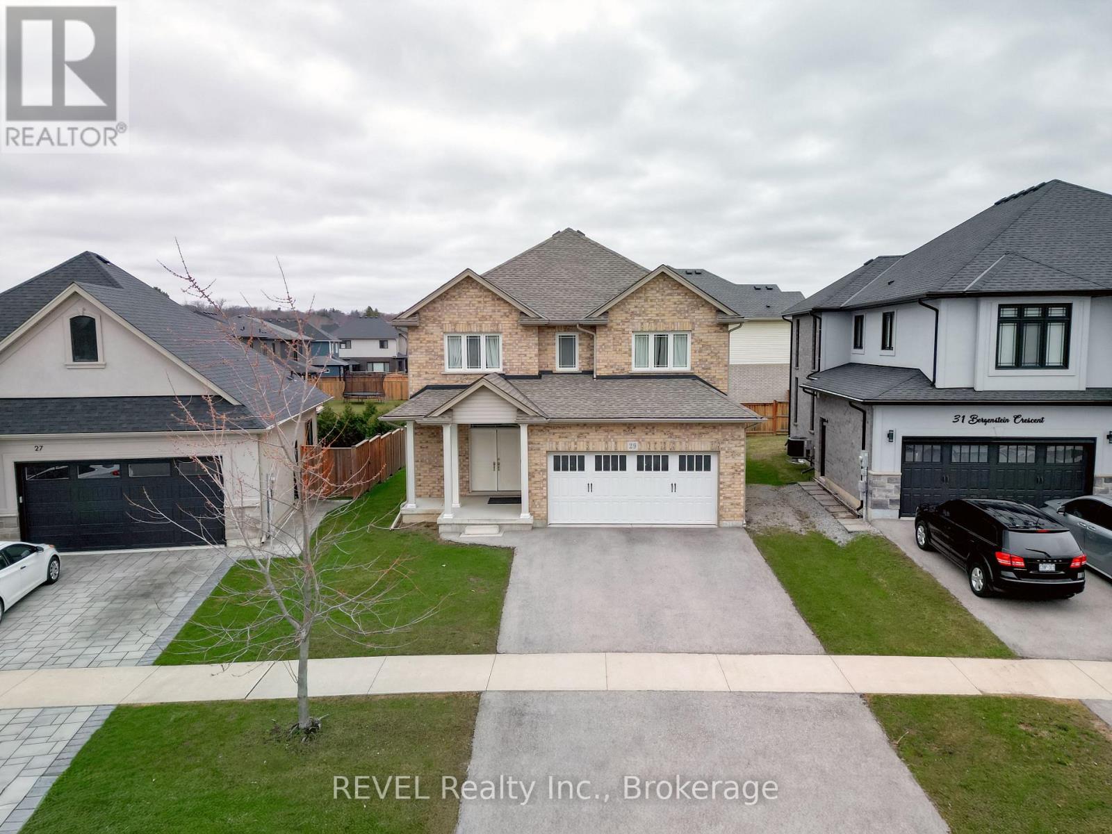 Detached at 29 BERGENSTEIN CRESCENT, Pelham (Fonthill)