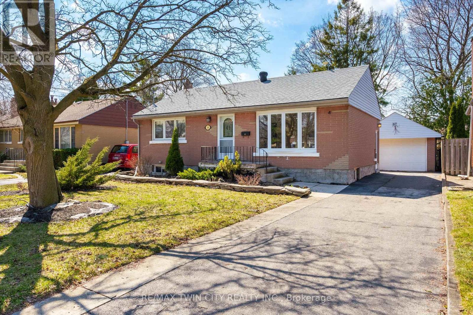 Detached at 58 LOWREY STREET S, Cambridge