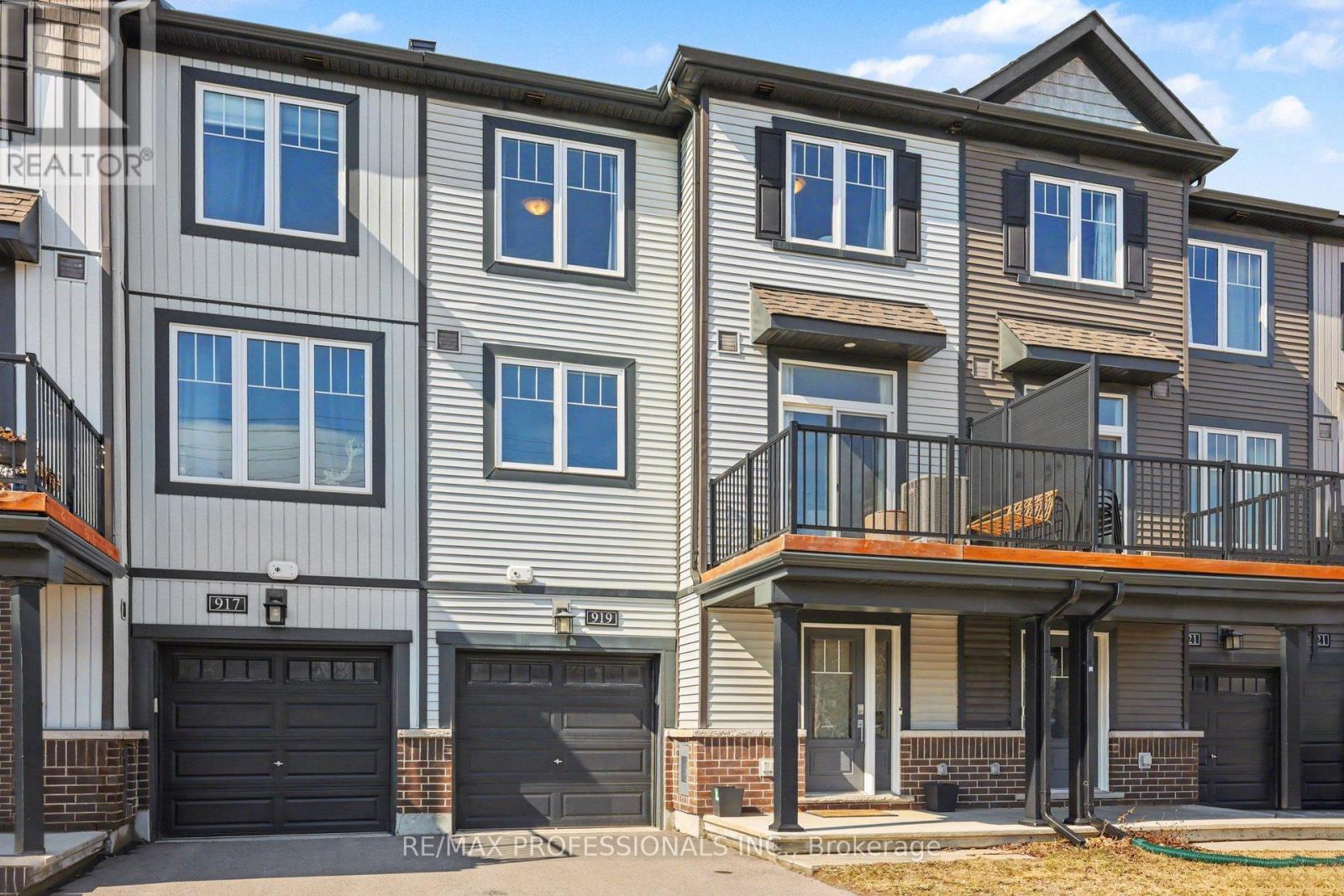 Townhouse at 919 LIXNAW COURT, Ottawa
