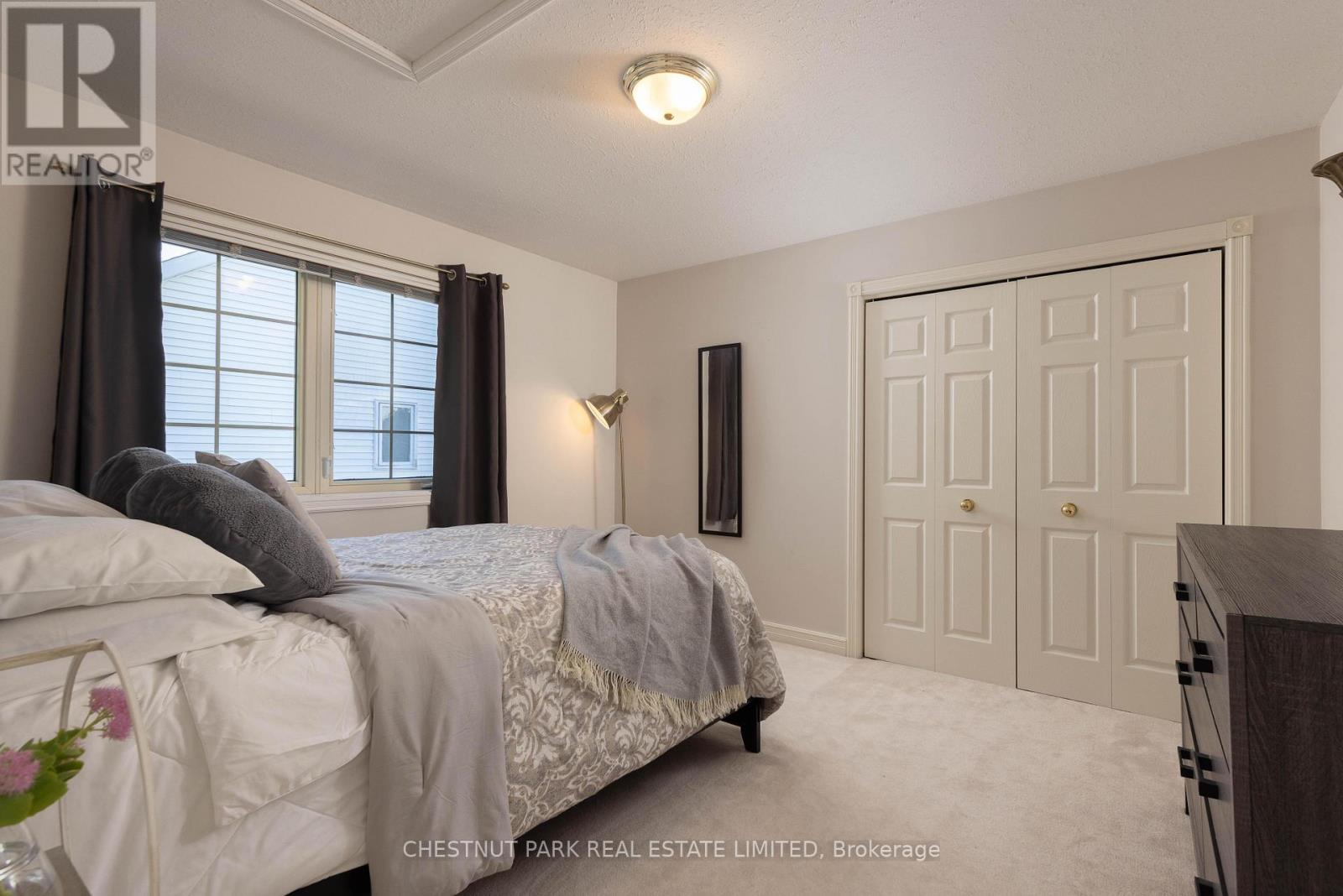 Detached at 81 FRANCIS CREEK BOULEVARD, St. Catharines