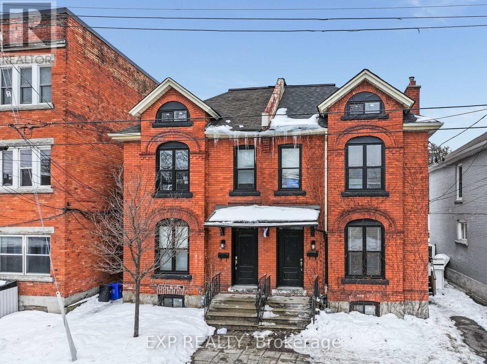 Semi-Detached/Link at 27 ASHLEY STREET, Hamilton (Landsdale)