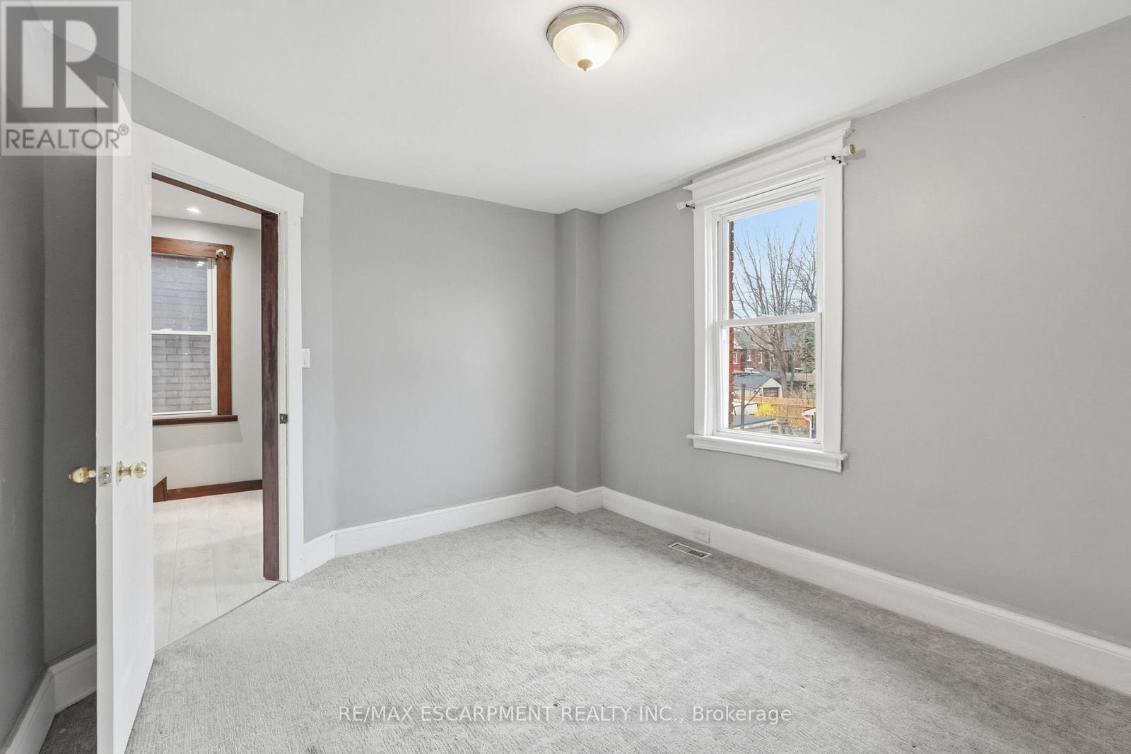 Detached at 570 CANNON STREET E, Hamilton